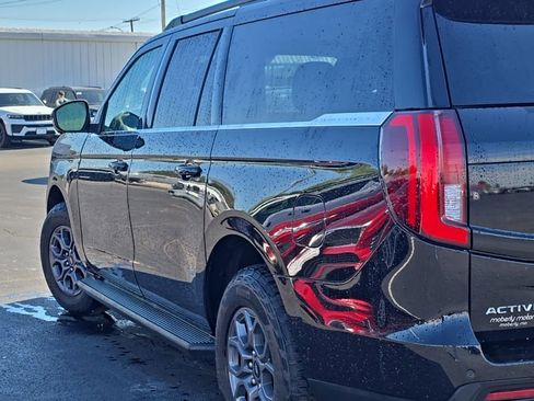 Used 2025 Ford Expedition Max Active AWD/4WD image 63