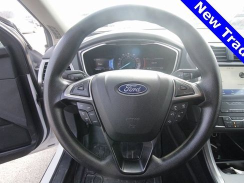 Used 2015 Ford Fusion S image 5