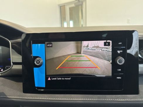 New 2026 Volkswagen Taos SE image 21