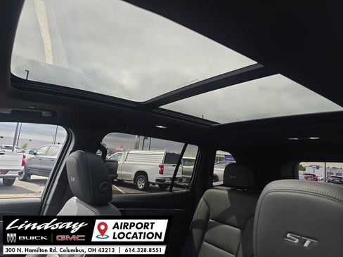 New 2026 Buick Enclave Sport Touring w/ Power Package image 19