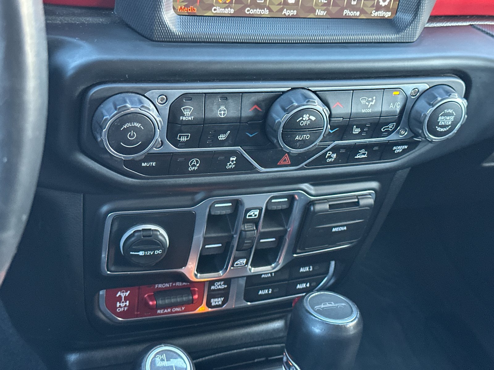Used 2020 Jeep Gladiator Rubicon AWD/4WD image 19
