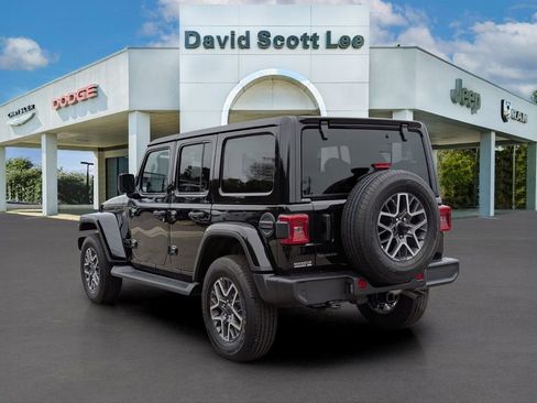 New 2026 Jeep Wrangler Sahara image 7