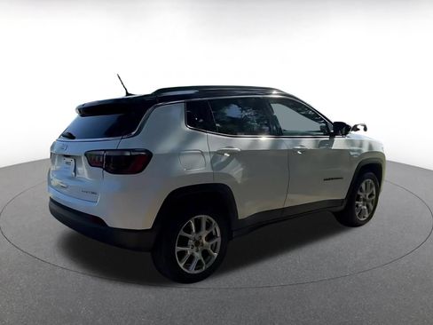 Used 2025 Jeep Compass Limited AWD/4WD image 15