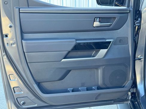 Used 2025 Toyota Tundra Limited image 44