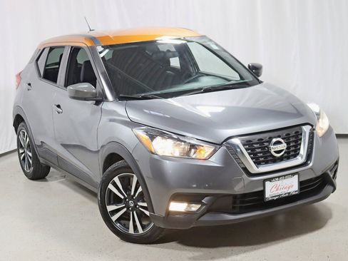 Used 2018 Nissan Kicks SV image 6