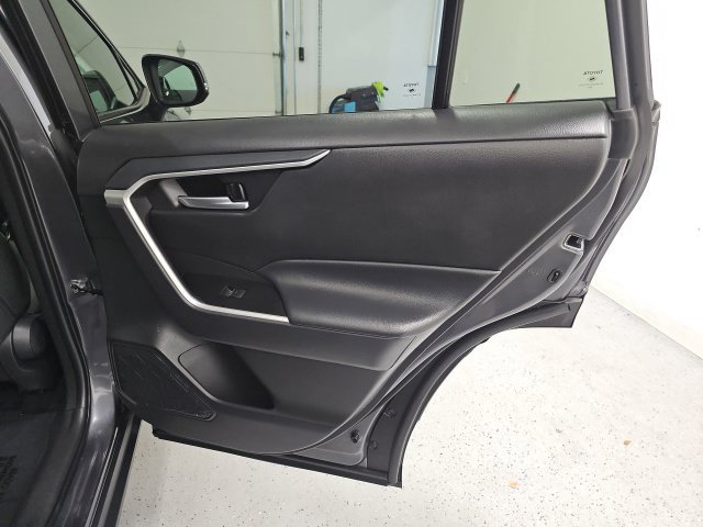 Certified 2025 Toyota RAV4 XLE AWD/4WD image 33