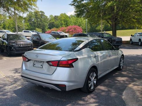 Used 2024 Nissan Altima 2.5 S FWD image 5
