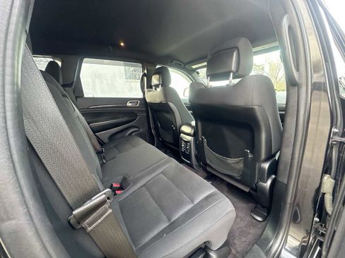 Used 2016 Jeep Grand Cherokee Laredo w/ Quick Order Package 23E image 14