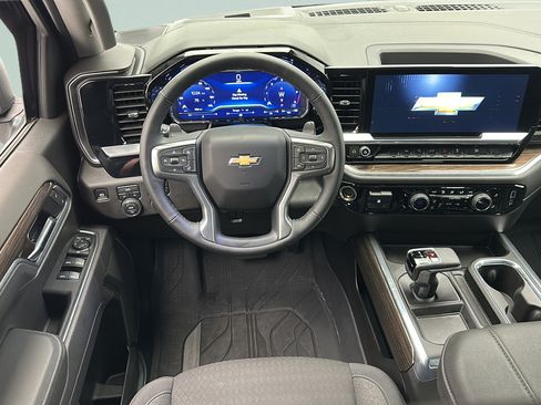 Used 2025 Chevrolet Silverado 1500 LT w/ Max Trailering Package AWD/4WD image 12