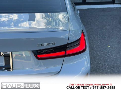Used 2023 BMW 330i xDrive Sedan w/ M Sport Package AWD/4WD image 25