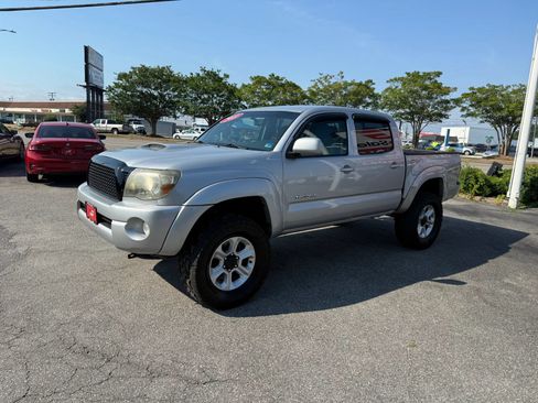 Used 2011 Toyota Tacoma 4x4 Double Cab w/ TRD Sport Pkg image 7