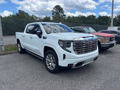 Used 2022 GMC Sierra 1500 Denali AWD/4WD image 2