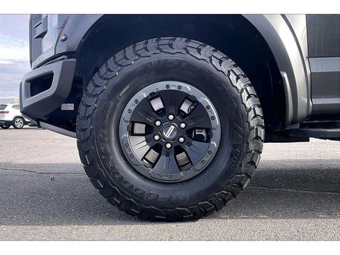 Used 2019 Ford F150 Raptor w/ Equipment Group 802A Luxury image 10
