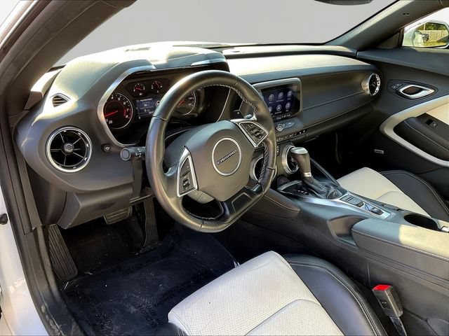 Used 2023 Chevrolet Camaro LT w/ Technology Package RWD image 17