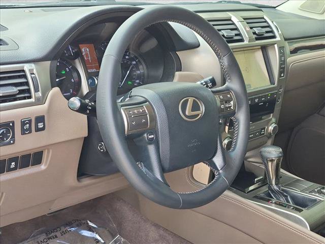 Used 2018 Lexus GX 460 w/ Navigation Package AWD/4WD image 10