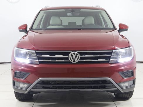 Used 2018 Volkswagen Tiguan SEL w/ 3rd Row Seat Package image 55