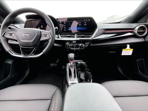 New 2026 Chevrolet Trax RS w/ Sunroof Package FWD image 11