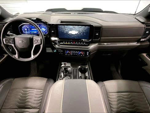 Used 2025 Chevrolet Silverado 1500 ZR2 w/ Technology Package AWD/4WD image 18