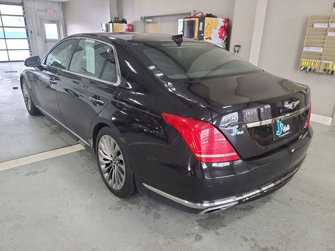 Used 2018 Genesis G90 5.0 Ultimate image 3