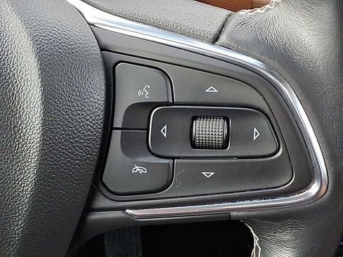 Used 2020 Buick Encore GX Essence w/ Experience Buick Package image 23