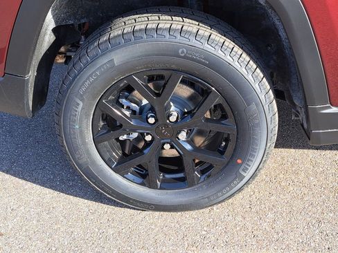 New 2026 Jeep Grand Cherokee Altitude AWD/4WD image 5