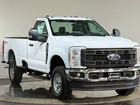 New 2026 Ford F250 XL w/ XL Chrome Package AWD/4WD image 2