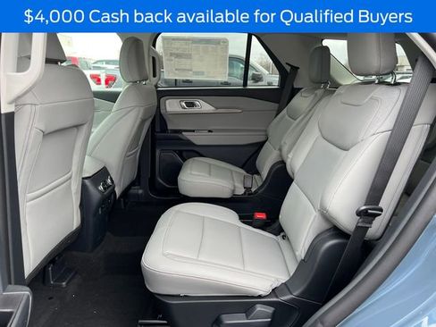 New 2026 Ford Explorer Active w/ Active Comfort Package image 6