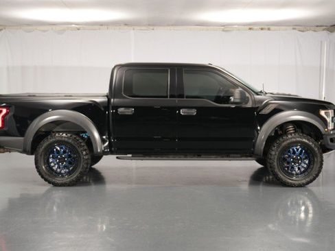 Used 2017 Ford F150 Raptor w/ Equipment Group 801A Mid AWD/4WD image 12