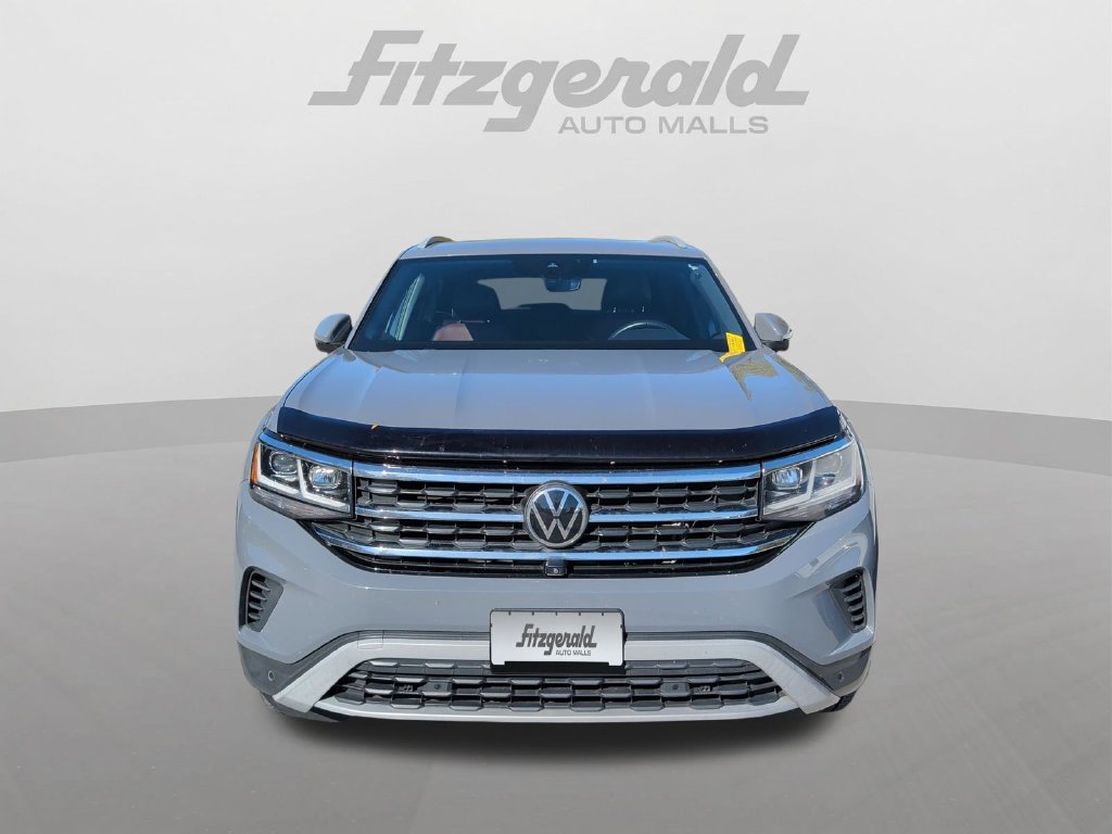 Used 2021 Volkswagen Atlas Cross Sport SEL Premium AWD/4WD image 2