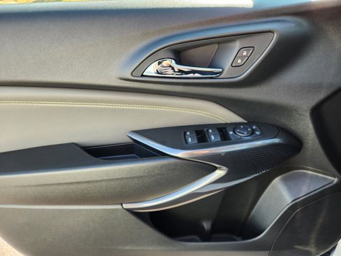 New 2026 Chevrolet Trax ACTIV w/ Sunroof Package image 13