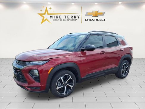 Certified 2021 Chevrolet TrailBlazer RS w/ Technology Package FWD image 1