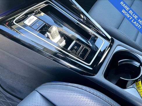 Used 2024 Volkswagen Golf R image 18