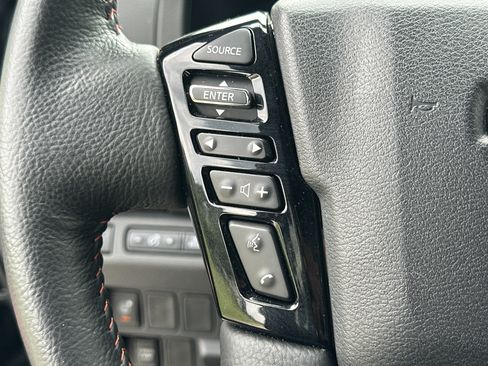 Used 2026 Nissan Frontier PRO-4X AWD/4WD image 24
