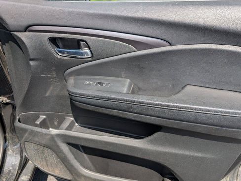Used 2021 Honda Pilot Special Edition image 39