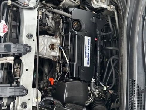 Used 2015 Honda CR-V LX image 15