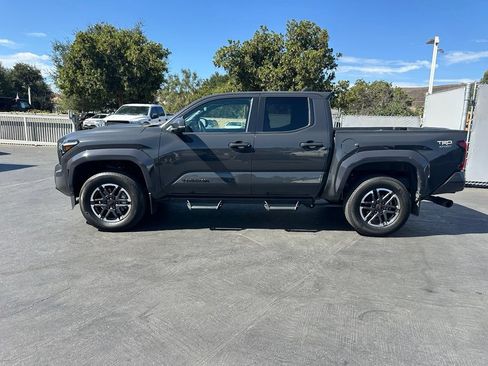Used 2024 Toyota Tacoma TRD Sport w/ TRD Sport Upgrade Package AWD/4WD image 2