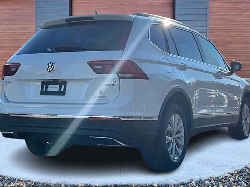Used 2018 Volkswagen Tiguan SEL image 12