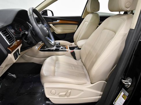 Used 2023 Audi Q5 2.0T Premium w/ Convenience Package AWD/4WD image 14