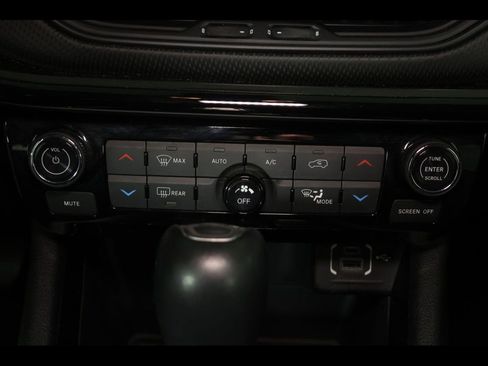 Used 2023 Jeep Compass Latitude w/ Convenience Group AWD/4WD image 27