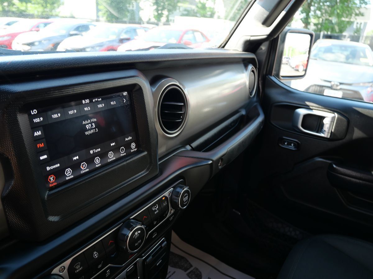 Used 2020 Jeep Gladiator Sport w/ Quick Order Package 24S AWD/4WD image 13