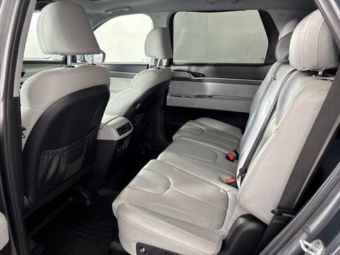Used 2022 Hyundai Palisade SEL w/ 8P Bench Seat Package AWD/4WD image 23