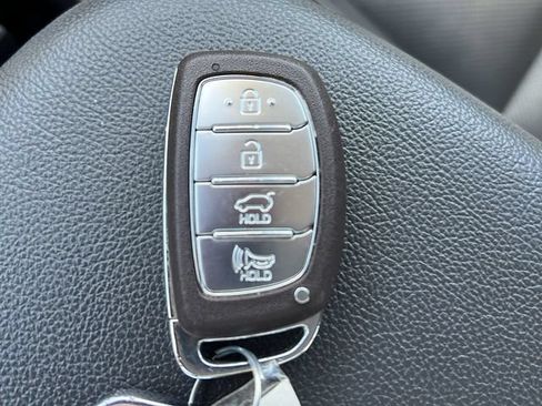 Certified 2021 Hyundai Ioniq Limited FWD image 26