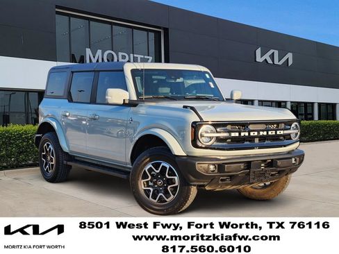 Used 2024 Ford Bronco Outer Banks AWD/4WD image 1