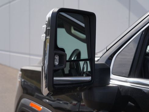 Used 2023 GMC Sierra 3500 Denali w/ Denali Ultimate Package AWD/4WD image 34