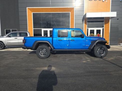 New 2026 Jeep Gladiator Mojave image 7