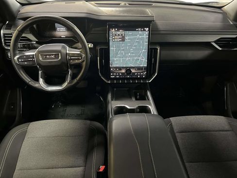 Used 2025 GMC Acadia Elevation FWD image 12