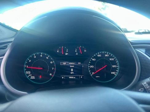 Used 2022 Chevrolet Malibu LT FWD image 5