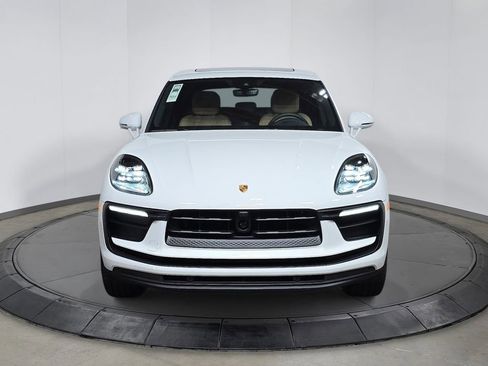 New 2026 Porsche Macan image 10