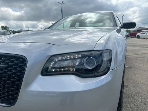 Used 2023 Chrysler 300 Touring w/ Sport Appearance Package RWD image 47