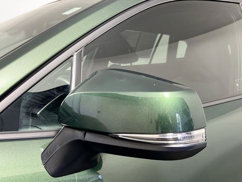 Used 2024 Toyota Corolla Cross LE FWD image 12